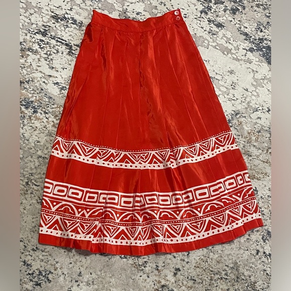 Liz Claiborne Skirt Size 6 Stunning Orange Color Beach Cruise Office Fun - Picture 9 of 13